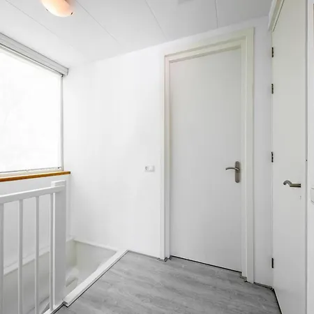 In Near アパート デ・コーフ